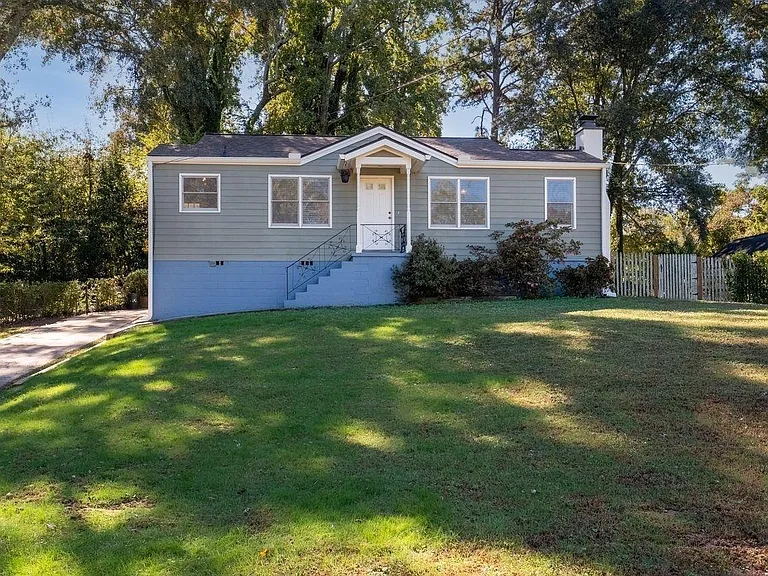 2309 Wallace Dr — Photo 1