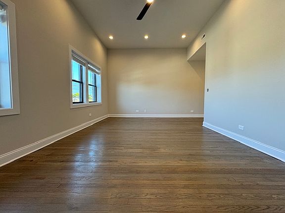 3rd image of 3407 W Fullerton Ave #3A
