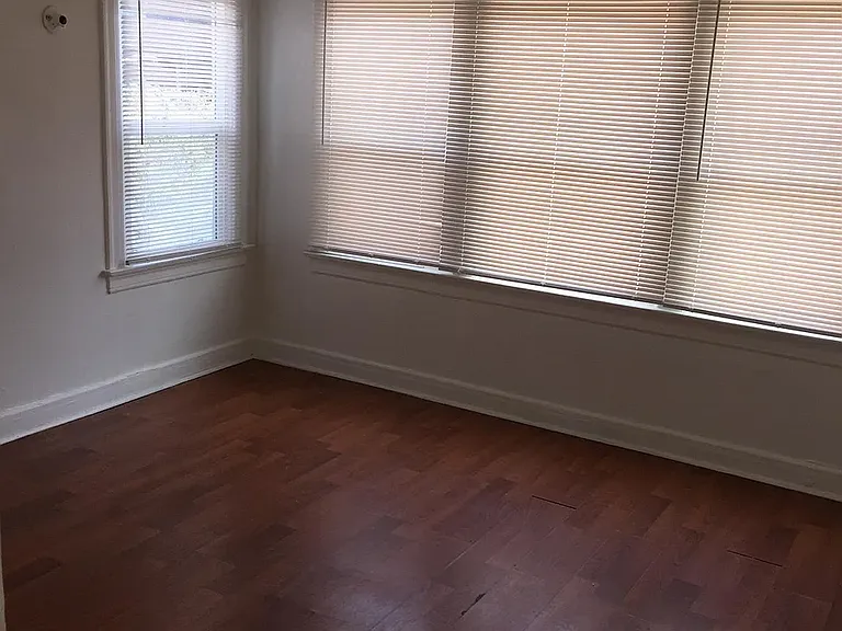 2928 Kenwood Ave #2928 KENWOOD AVENUE — Photo 1