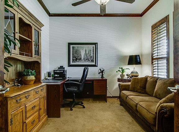 5th image of 4577 Liam Dr