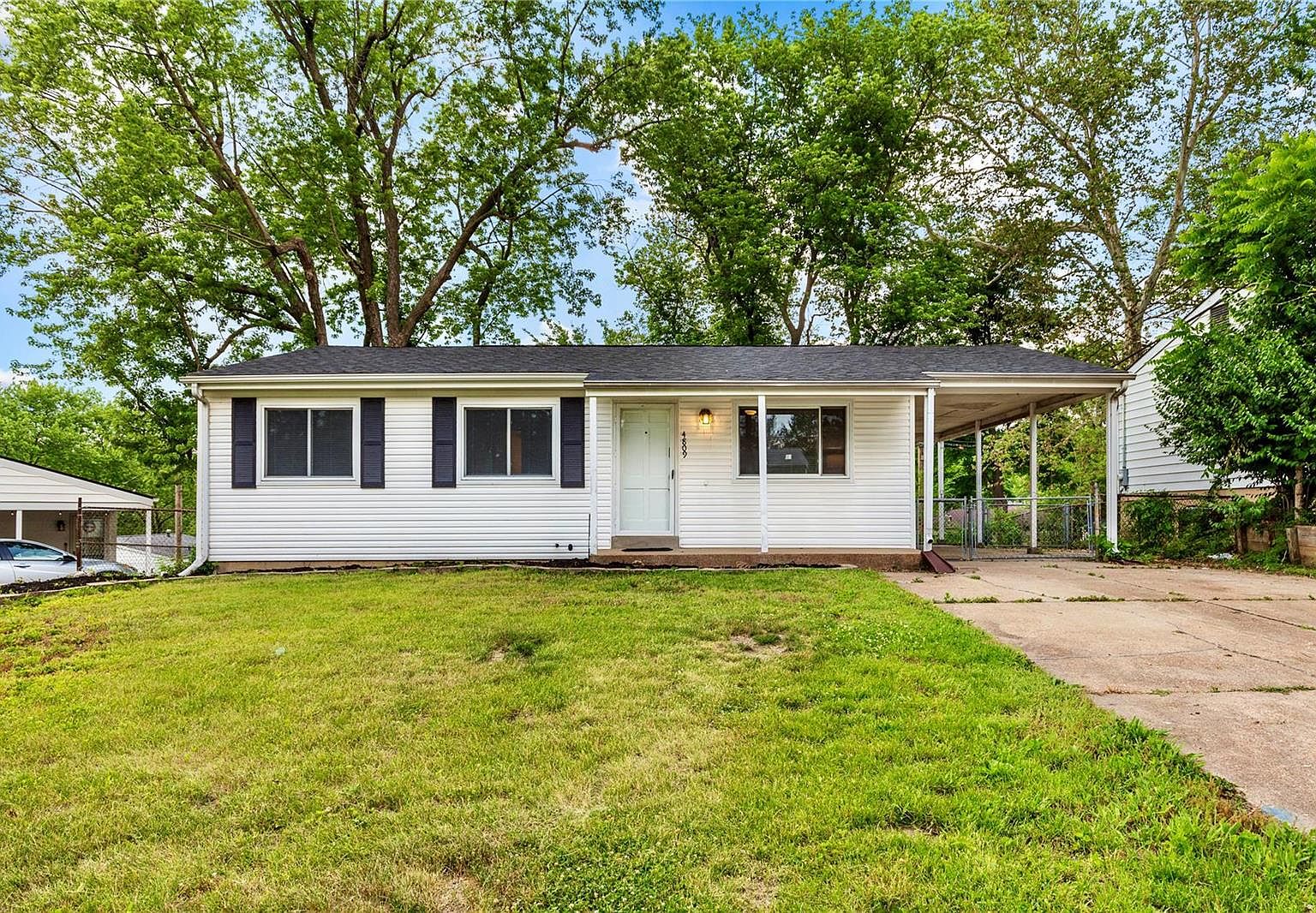 4809 Cherry Blossom Ln, Hazelwood, MO 63042 Zillow