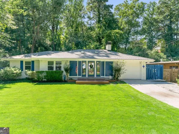 1422 Brook Valley Ln NE, Atlanta, GA 30324