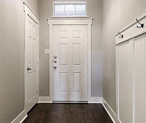 4th image of 510 Dartmoor Dr