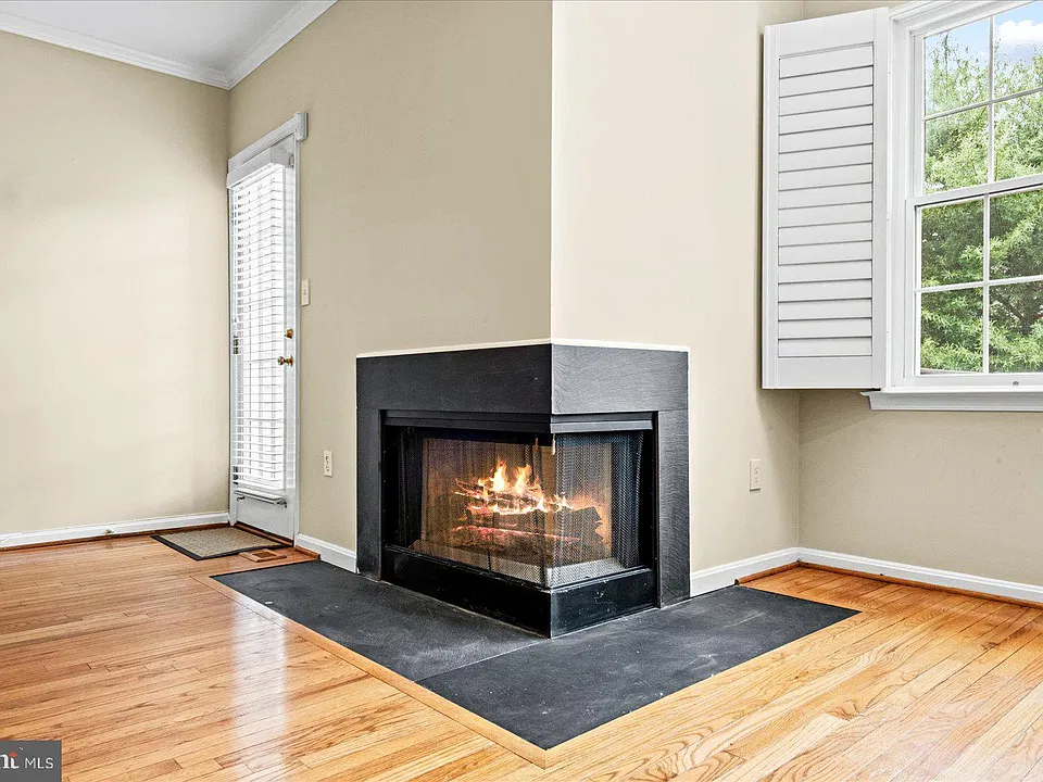 2112 Hutchison Grove Ct