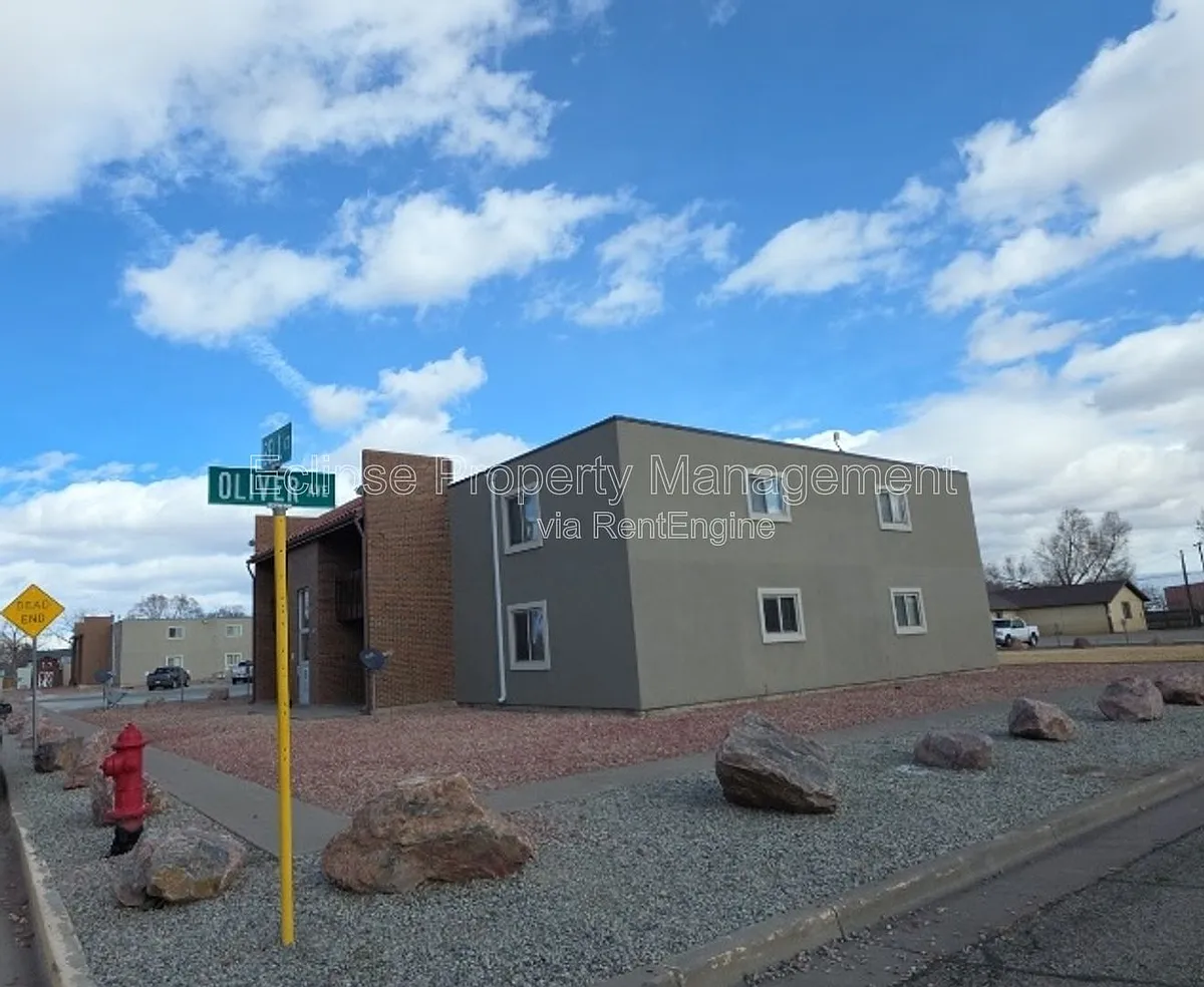 Building Photo - 502 Bell Ct #C7