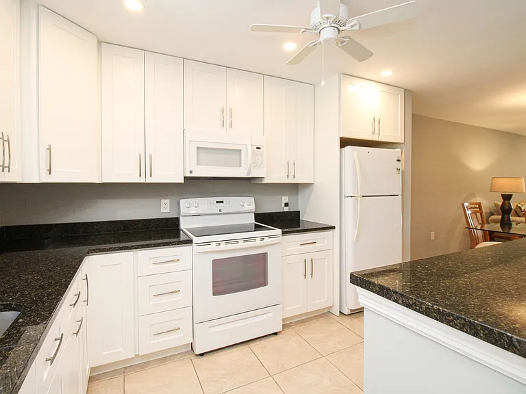 600 Valley Stream Dr #F9 — Photo 18