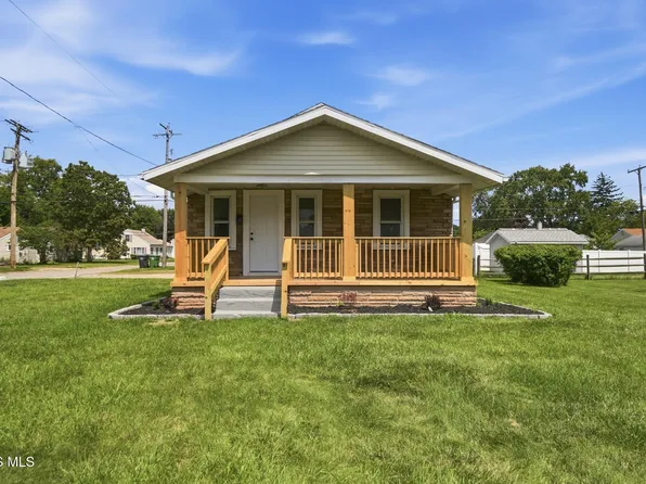 1054 Scott St, Maumee, OH 43537