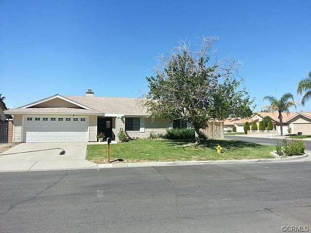 1st image of 25067 Hazelwood Cir