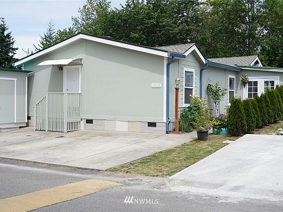 2nd image of 10409 137th St E #9
