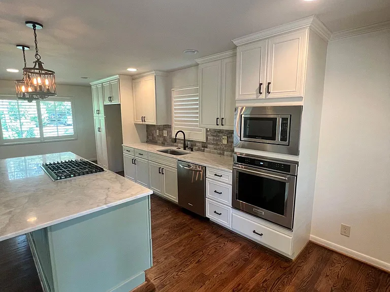 707 Warwick Rd — Photo 10