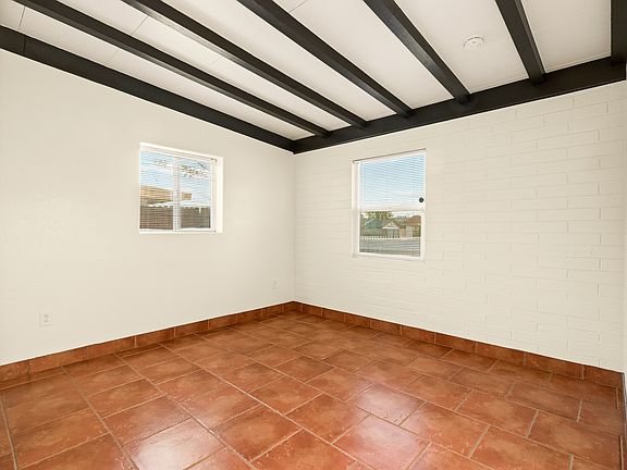 4th image of 1439 E Hatcher Rd #2