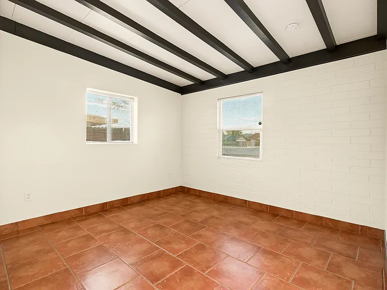 1439 E Hatcher Rd #2 — Photo 4