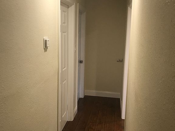 4th image of 621 S 33rd St #621