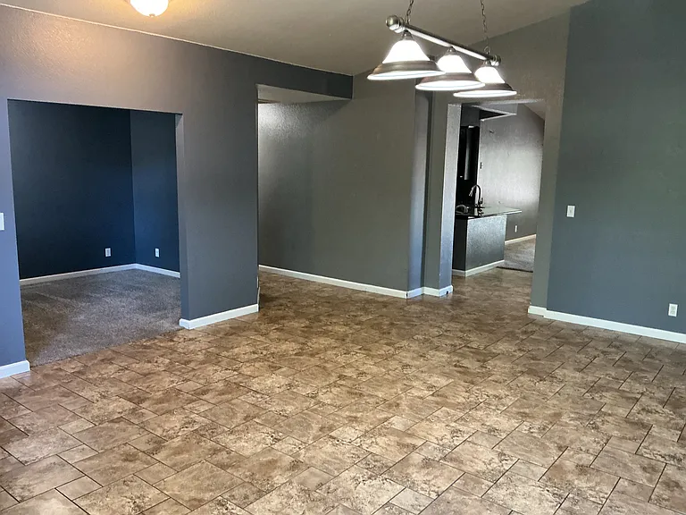 913 Woodland Dr — Photo 5