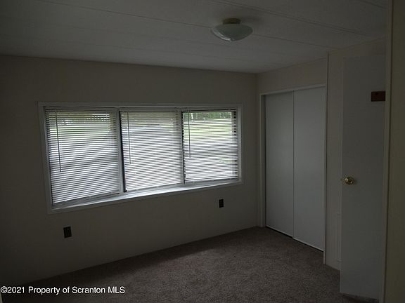 5th image of 1 Clifton Manor Dr