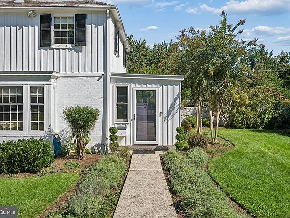 3rd image of 7 Goodale Pl
