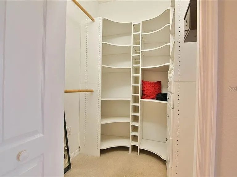 8920 Grey Oaks Ave — Photo 16