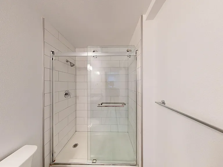 540 Leavenworth Street — Photo 35