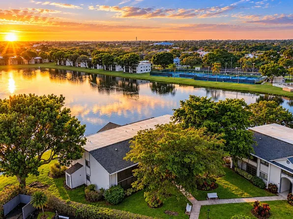 15457 LAKES OF DELRAY Boulevard #101, Delray Beach, FL 33484