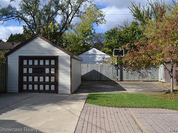 3rd image of 14583 Penrod St