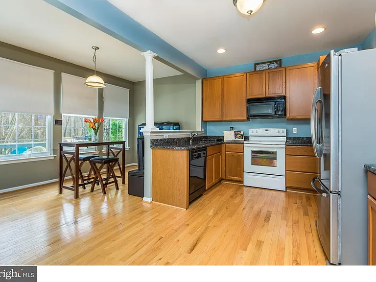 7 Jasmine Dr — Photo 3