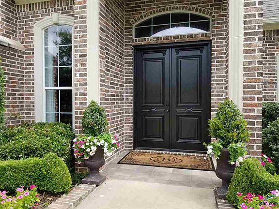 4th image of 2013 Holly Leaf Dr