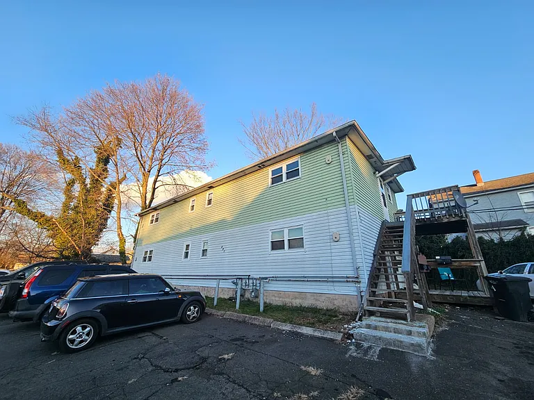 451 Main St #3B — Photo 2