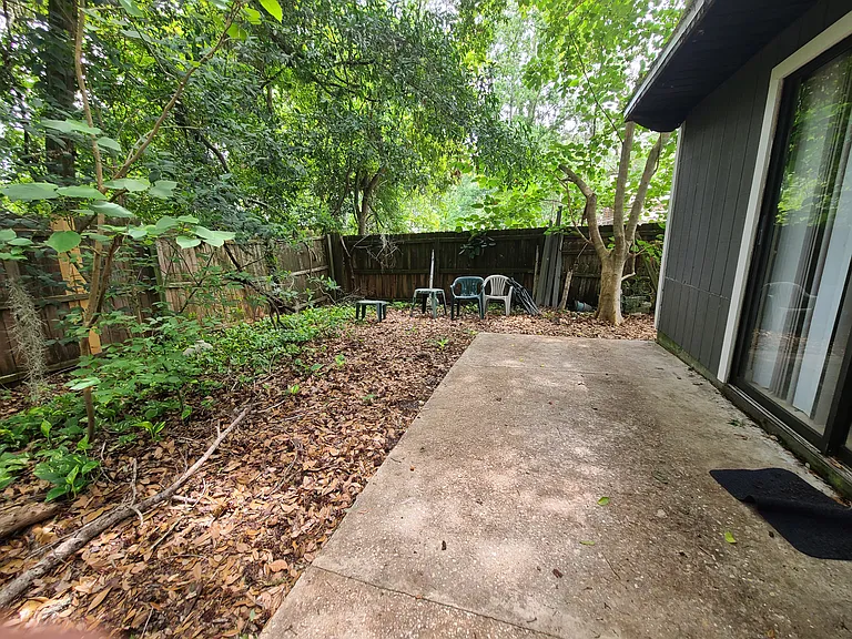2842 SW 38th Pl — Photo 7
