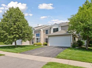 7629 Arboretum Village Cir, Chanhassen, MN 55317