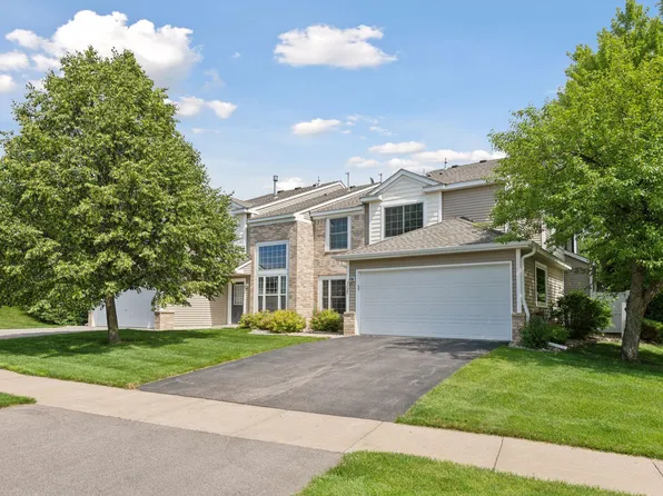 7629 Arboretum Village Cir, Chanhassen, MN 55317