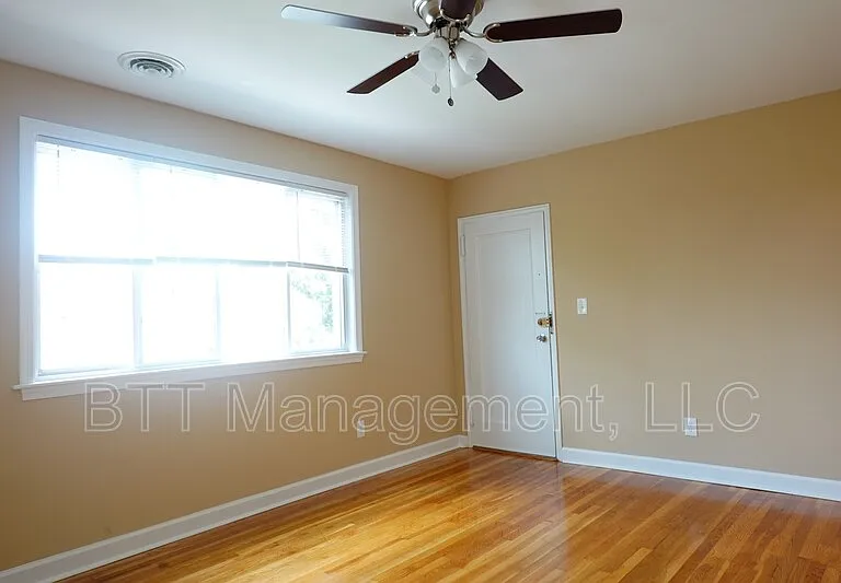 8713 Plymouth St #3 — Photo 4