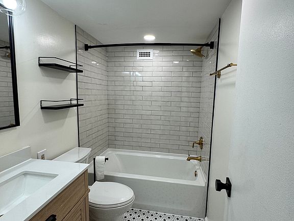 4th image of 4600 S Four Mile Run Dr APT 609