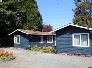 1662 Newmark Ave, Coos Bay, OR 97420