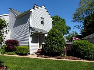 23 Folkstone Rd #23D, Broad Brook, CT 06016