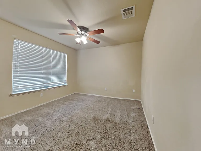 1001 Apollo Cir — Photo 15