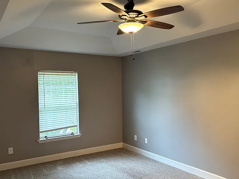 732 E Statue Ct — Photo 6