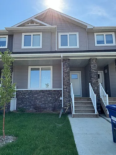 512 Brighton Gate Photo 1