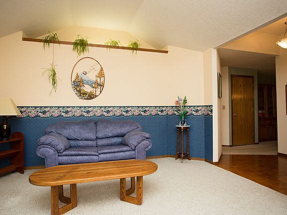 5th image of 1394 NE Ray Ct