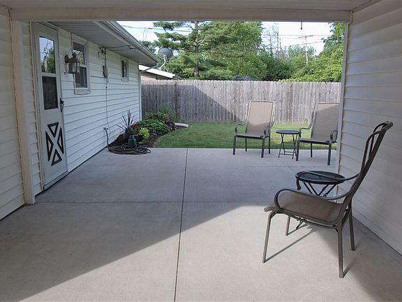 4th image of 5417 N Longwood Dr