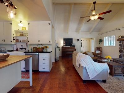 1966 Oakleaf Ct, Running Springs, CA, 92382