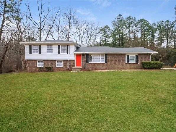 2529 Rockknoll Dr, Conley, GA 30288