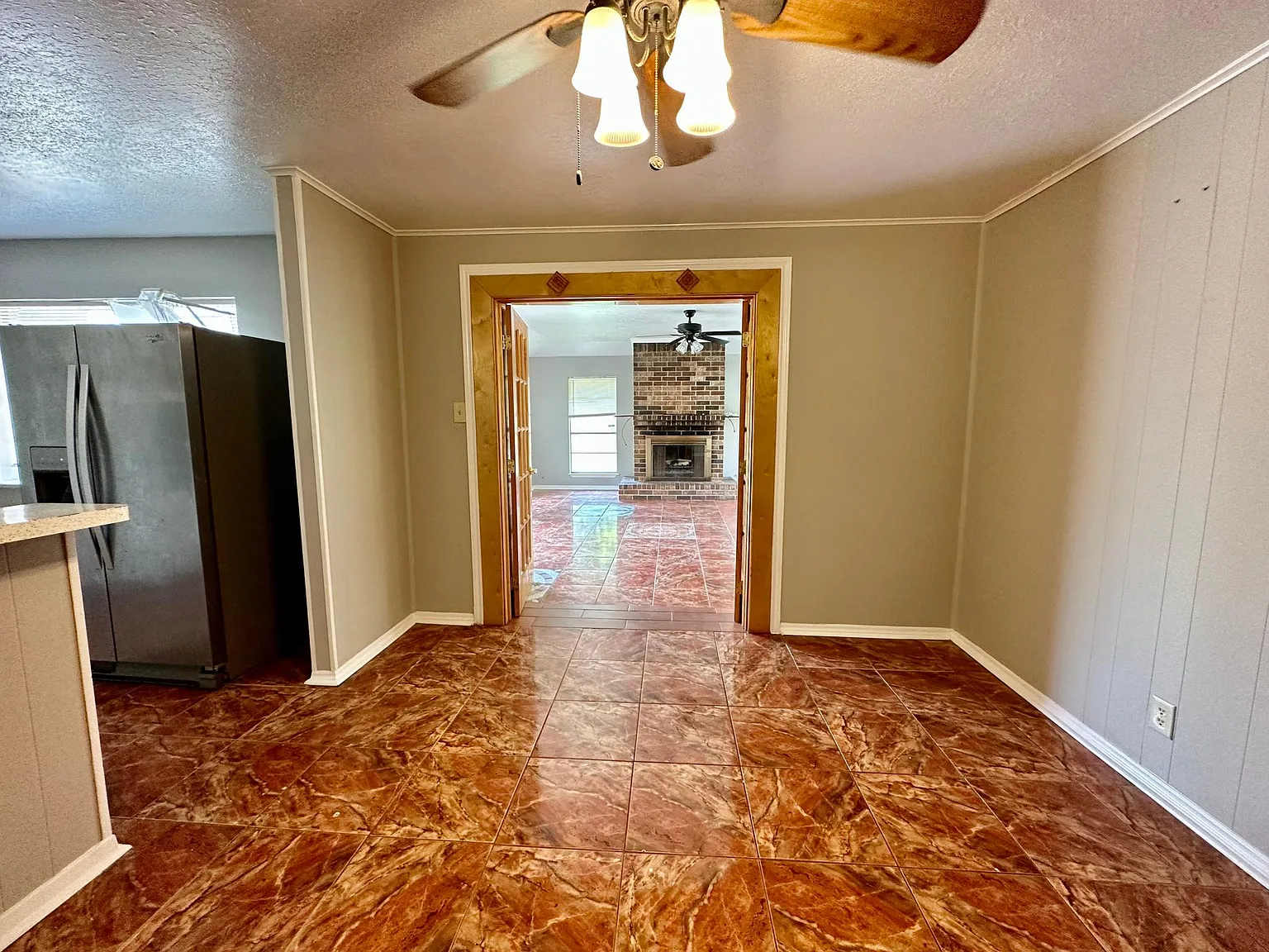3 bed, 1.5 bath, 1416 sqft, $1,500 — Photo 4