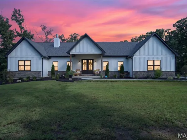 265 Whitetail Ln, Warrenton, MO 63383
