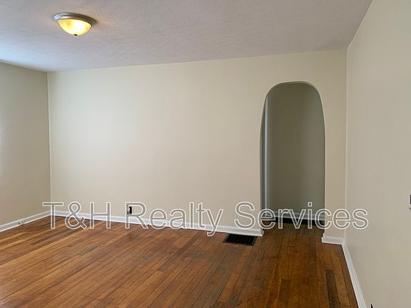 4th image of 4640 Kingsley Dr