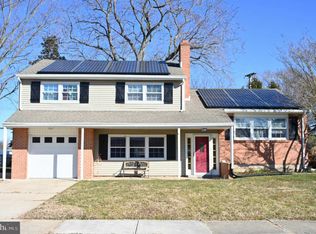 909 Schoolhouse Ln, Dover, DE 19904
