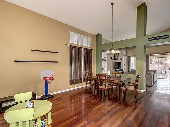 5th image of 20454 N 92nd Ln
