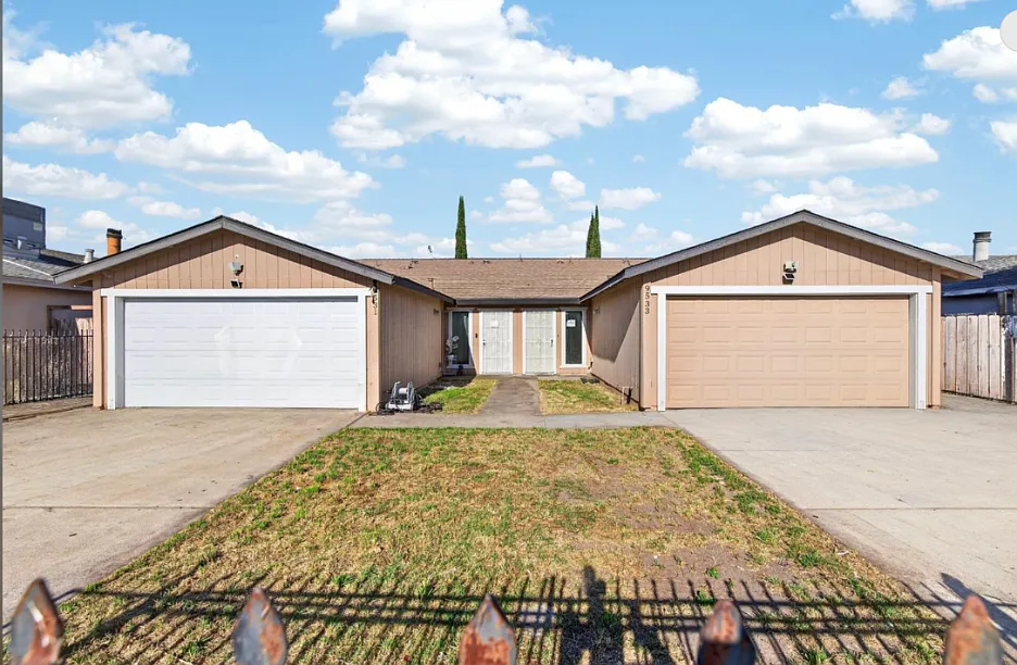 3 bed, 1136 sqft, $2,300 — Photo 4