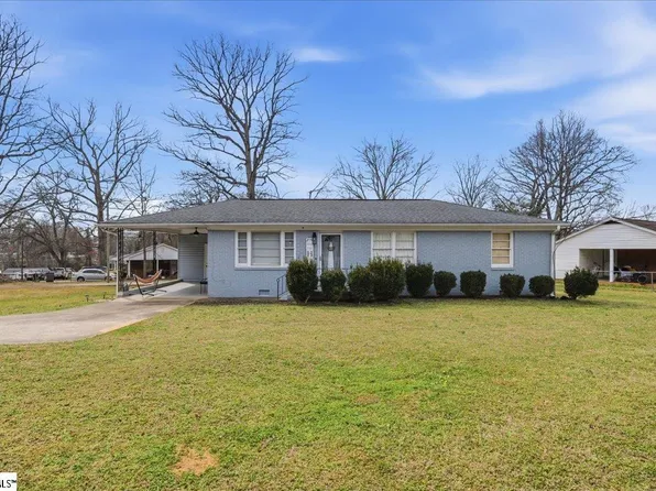 22 Ray St, Greenville, SC 29611