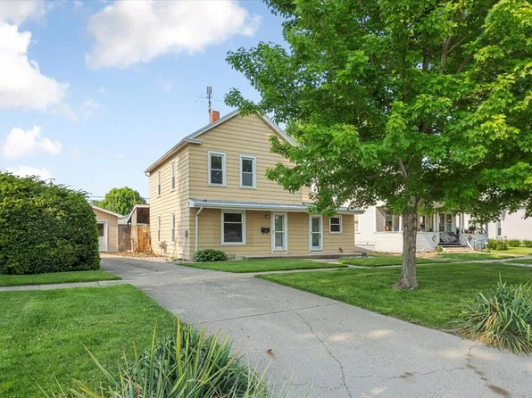 1105 Iowa Ave, Dunlap, IA 51529