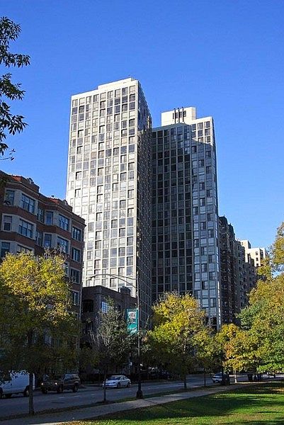 1st image of 345 W Fullerton Pkwy APT 2301